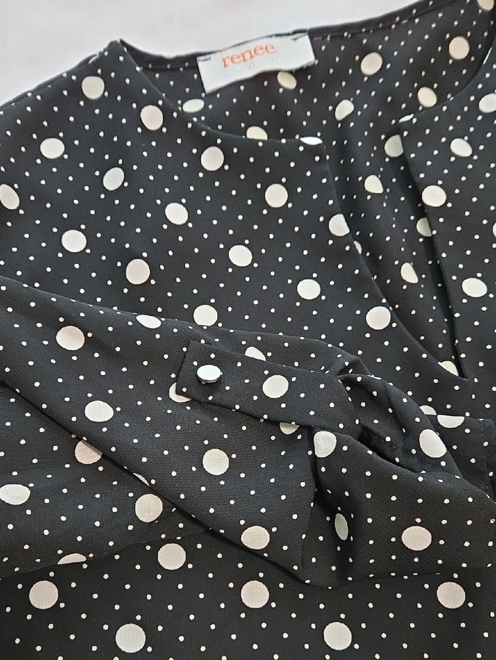 reneeC Quarter sleeve Sleeve Black and White Polkadot Blouse Size M‎ - Picture 3 of 11